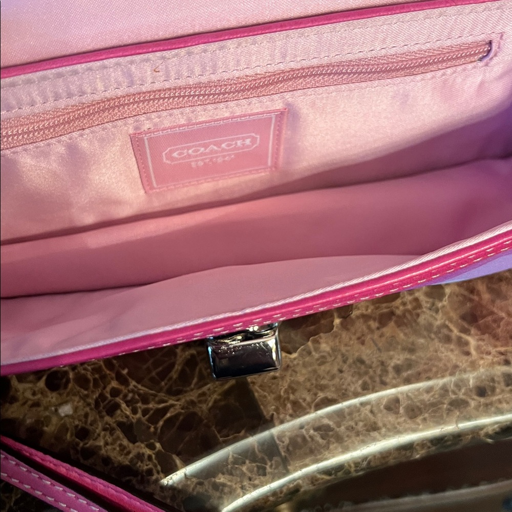 Coach Pink Scarf Print Zoe Signature Turn-Lock Wristlet EUC - Picture 7 of 16